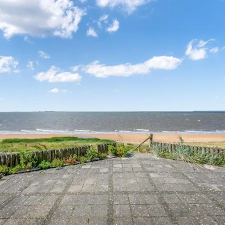 Evamaria - 10m From The Sea By Interhome